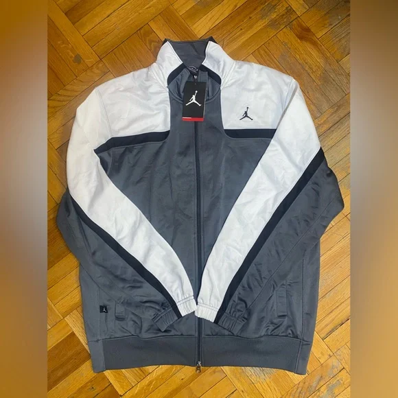 Jump Men's Gray and White Windbreaker - Picture 1 of 4